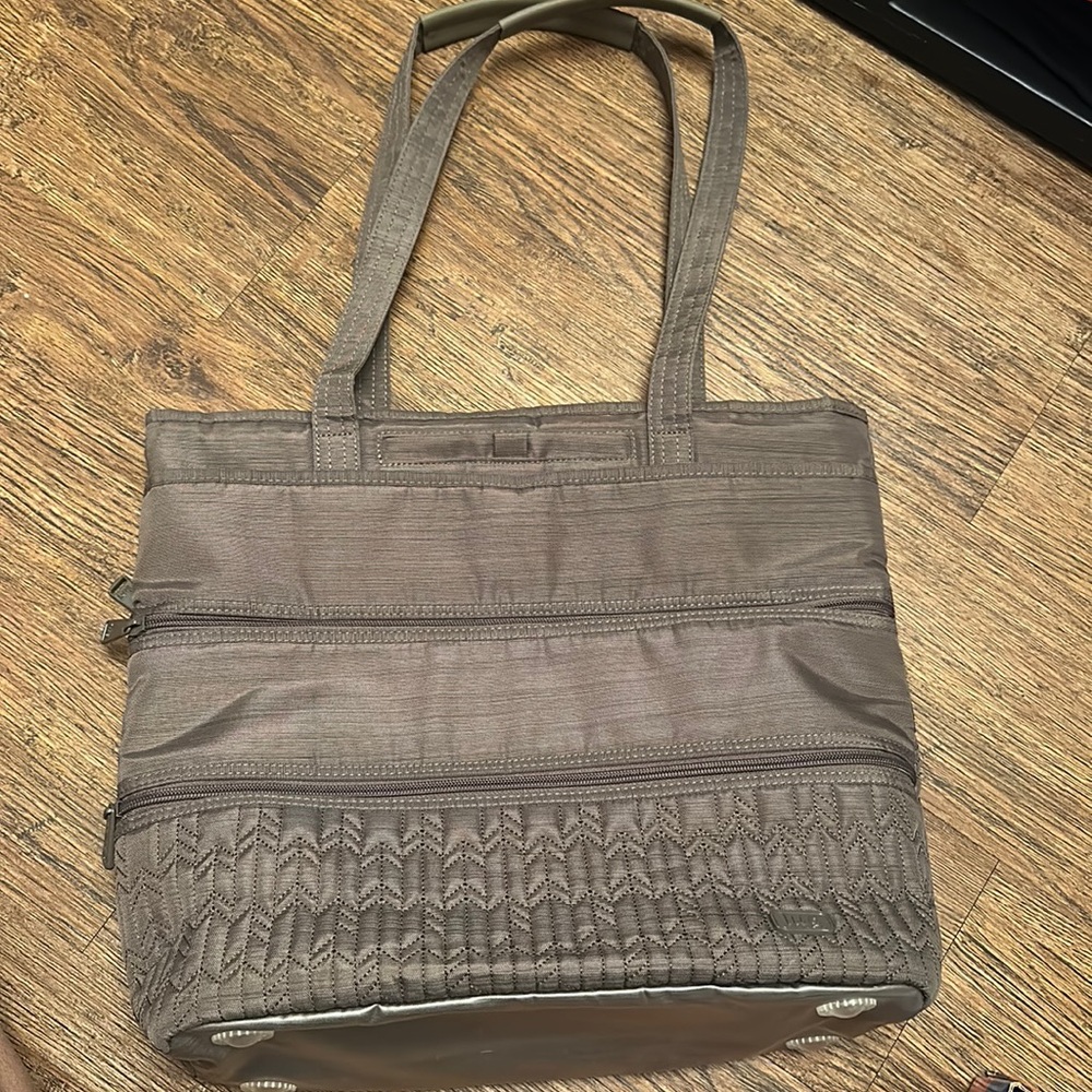 Lug taxi tote